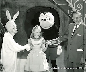 alice-walt-disney-1958